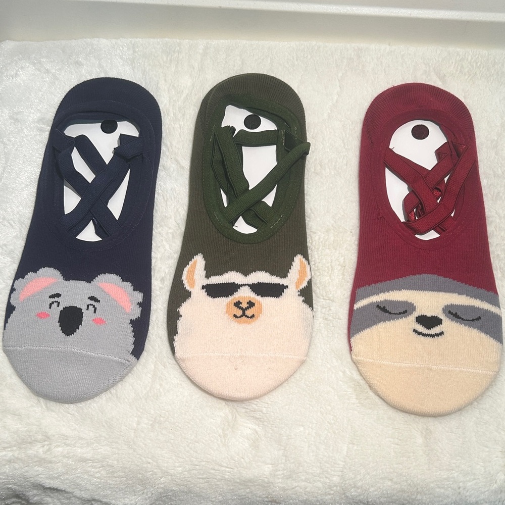New! Cute Animal Grip Pilates Socks - Picture 2 of 16